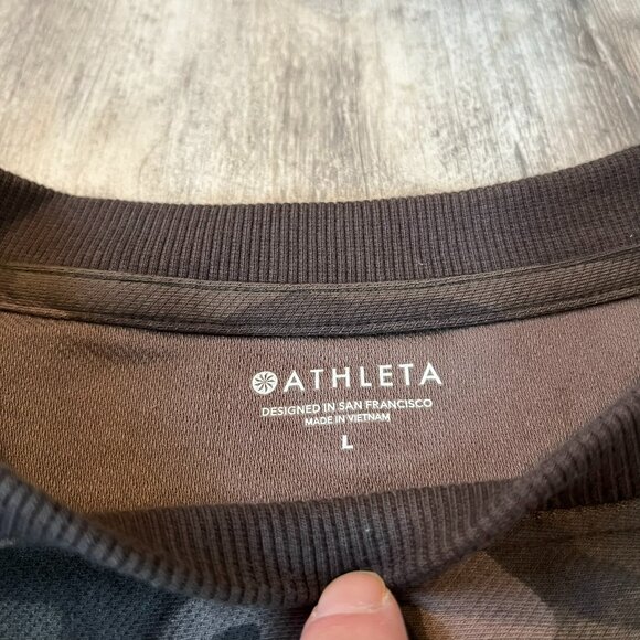 Athleta Farallon Print Sweatshirt, "Black Olive" Camo (Green/Brown), Large - Picture 4 of 7